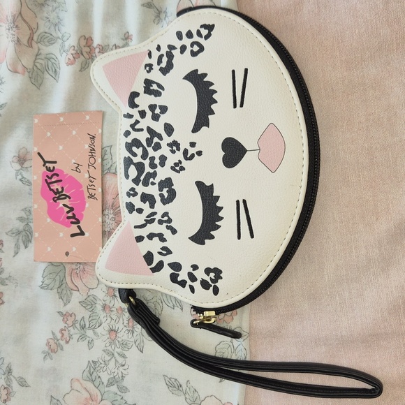 Luv Betsey Handbags - Betsey Johnson White and Black Cat Wristlet